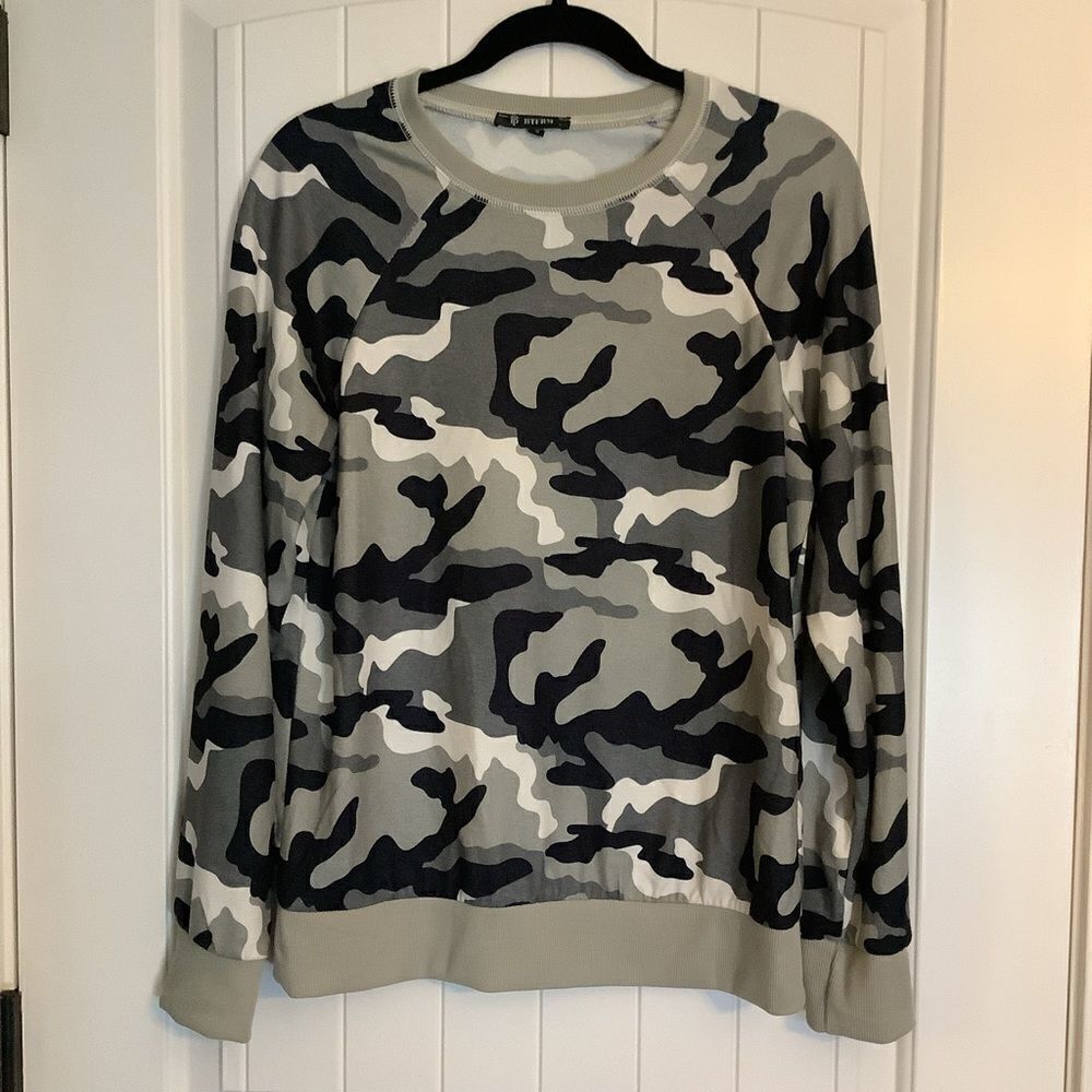 BTFBM Camo‎ colored lightweight sweatshirt. - Picture 1 of 3